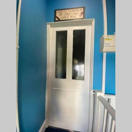 קריקיאז Seagulls Rest Marine Themed Seaview Apartment מראה חיצוני תמונה